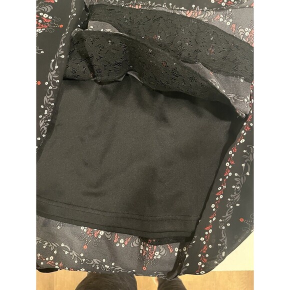 Doe & Rae Women’s Black w/Red Flowers Lace Dress Sz S Knee Length Gothic Witchy - Picture 9 of 15